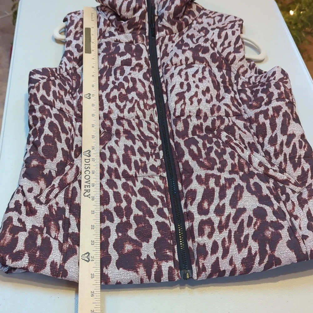 CAbi, Juliet animal print puffer vest. Medium